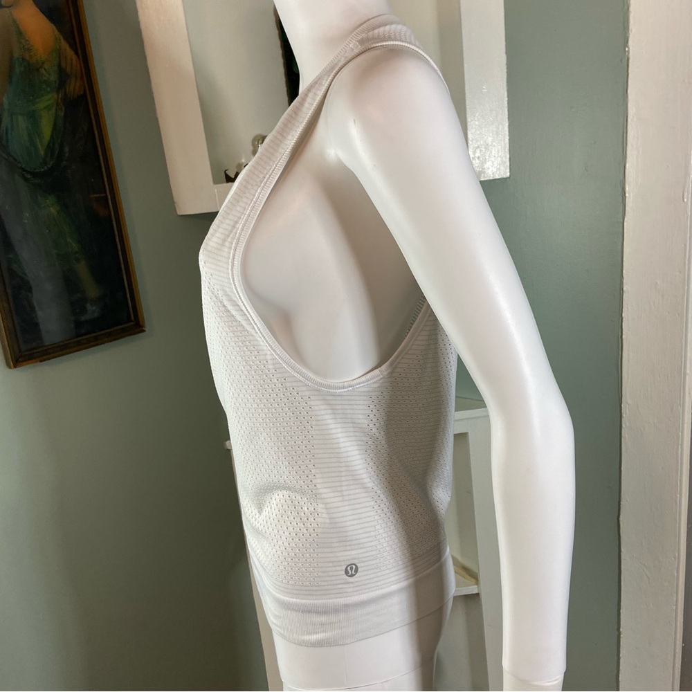 lululemon Breeze By Muscle Tank II White Mesh Athletic Tank XSmall/Small - Picture 5 of 11
